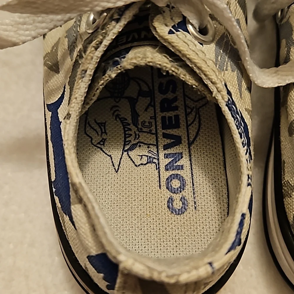 Converse All Stars Low Top Sneakers Blue/Gray Shark Bite Fish Novelty Sz 12